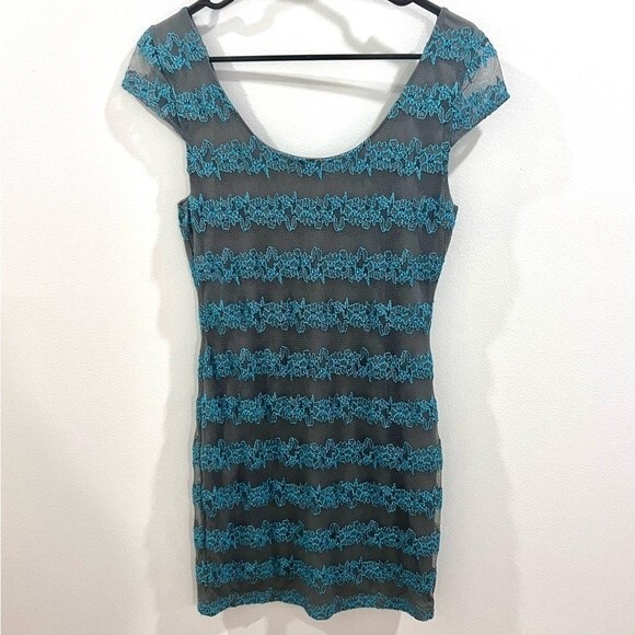 Gray and aqua lace bodycon mini dress size large - Picture 2 of 5